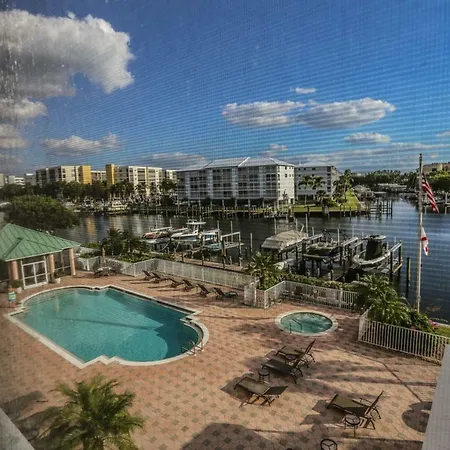 Villa Palm Harbor Club 304